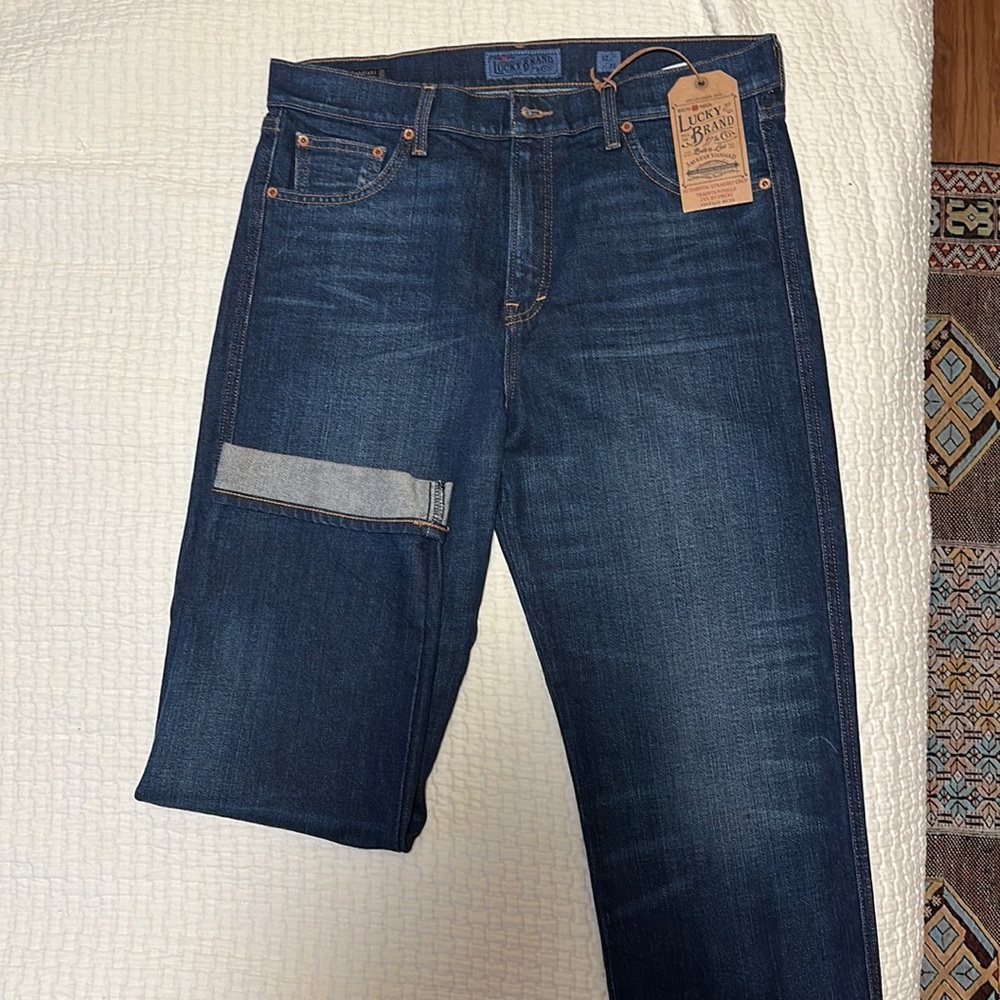 Bought these jeans never wore them, just waited too long to return them.